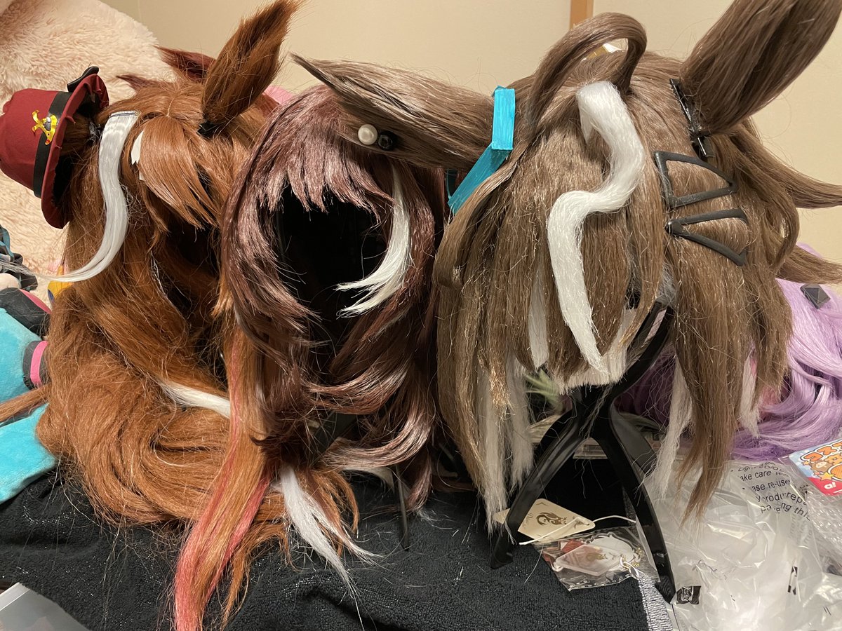 髪留めまだだけど富士コスに持っていくウィッグ達出来た