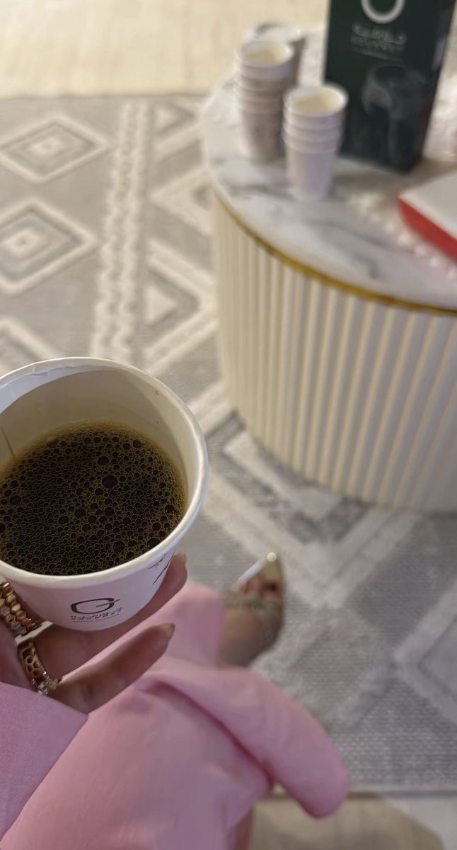 أنا تمنيت شوفك❤️
          في العمر منوه…