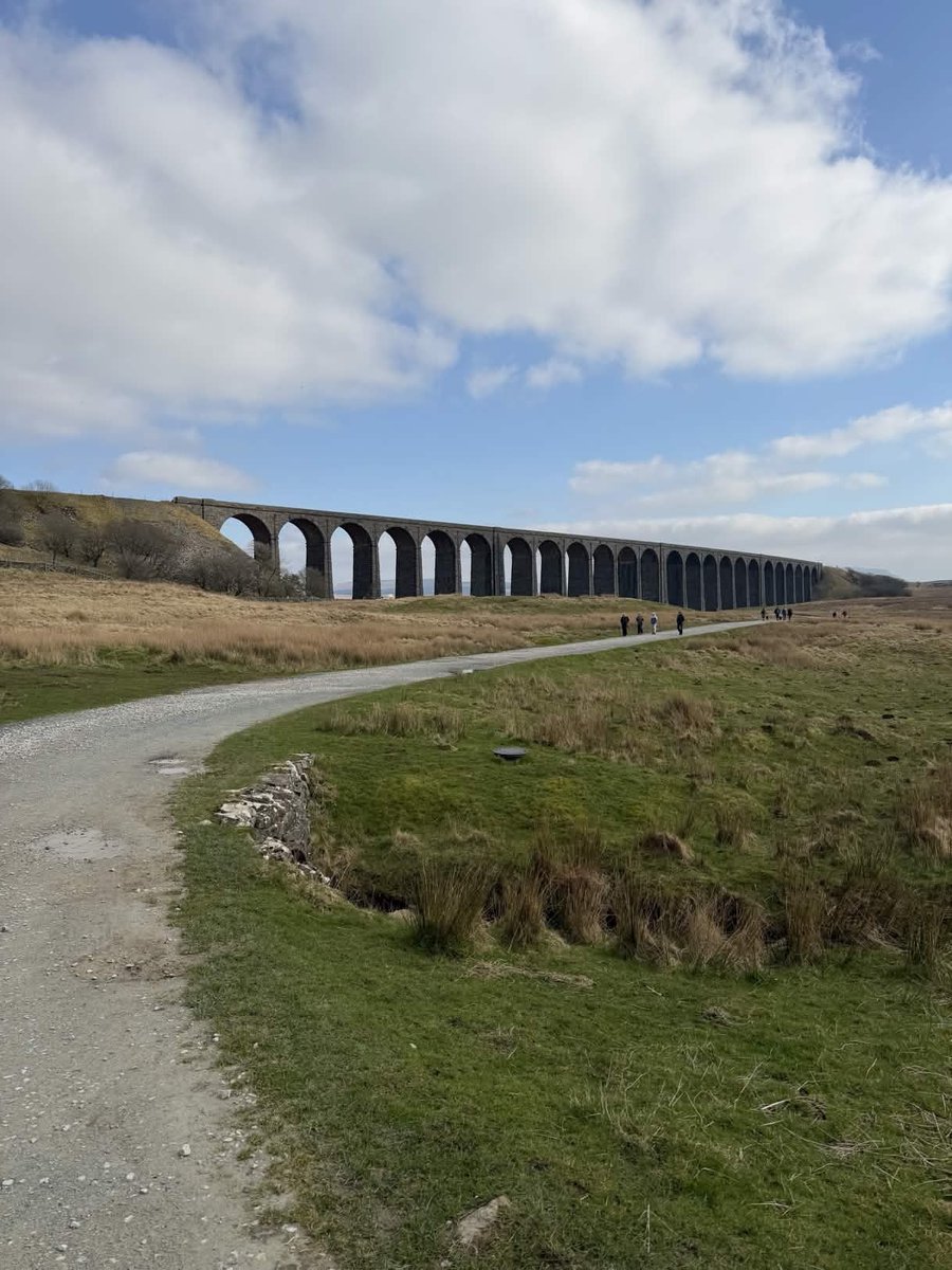 Postcard from Britain tweet media