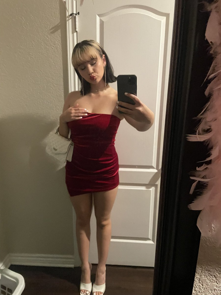 Goddess Cherry🖤✨ tweet media