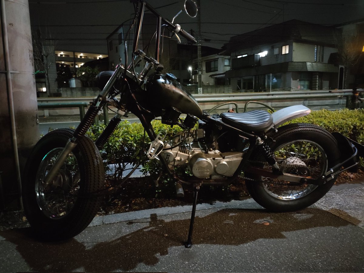Dd_NiteCafeBar's tweet photo. ホンダJazzに前5.00後4.75の極太タイヤを装着
#hondajazz #fattire #50cc https://t.co/CbuIIjCCwc