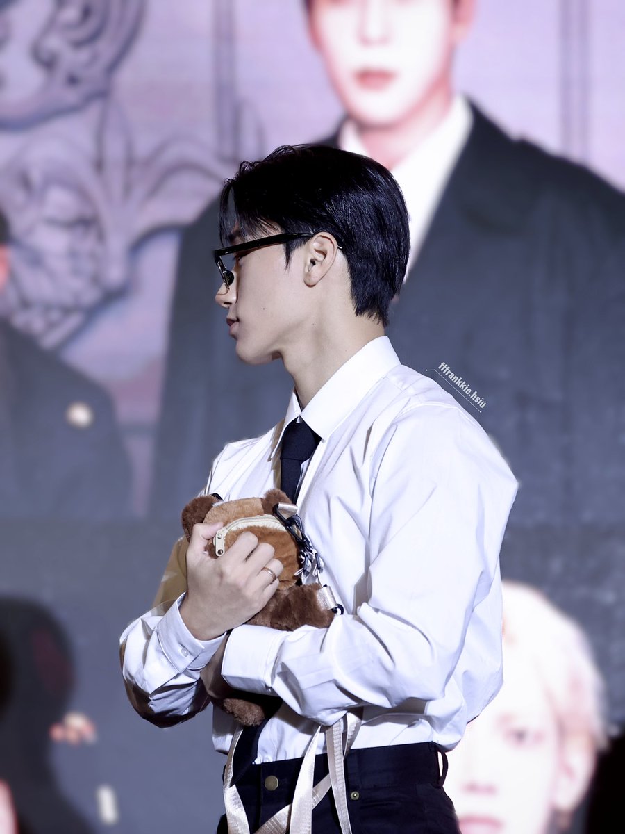 260305

안아줘!

#최산 #산  #CHOISAN #SAN #에이티즈 #ATEEZ