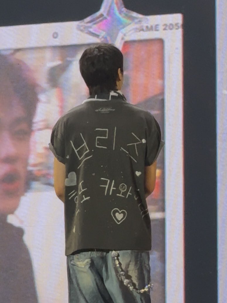 지푸 tweet media