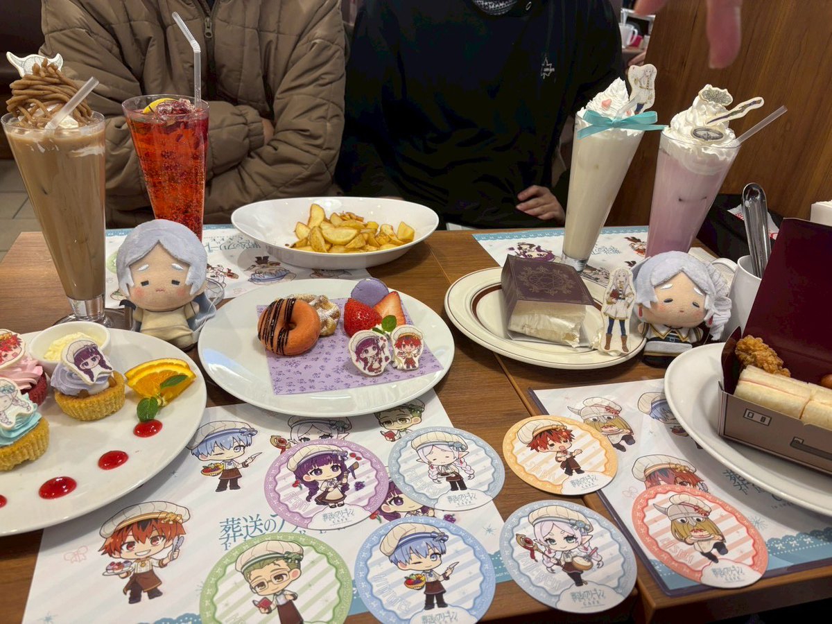 fugancho's tweet photo. フリーレングッズ巡りオフ会お疲れ様でしたー🪄
たまには第5以外のオフ会もいいよね。
クレームゲームに投資した額は考えたくなi...() https://t.co/tYlRdljdgS