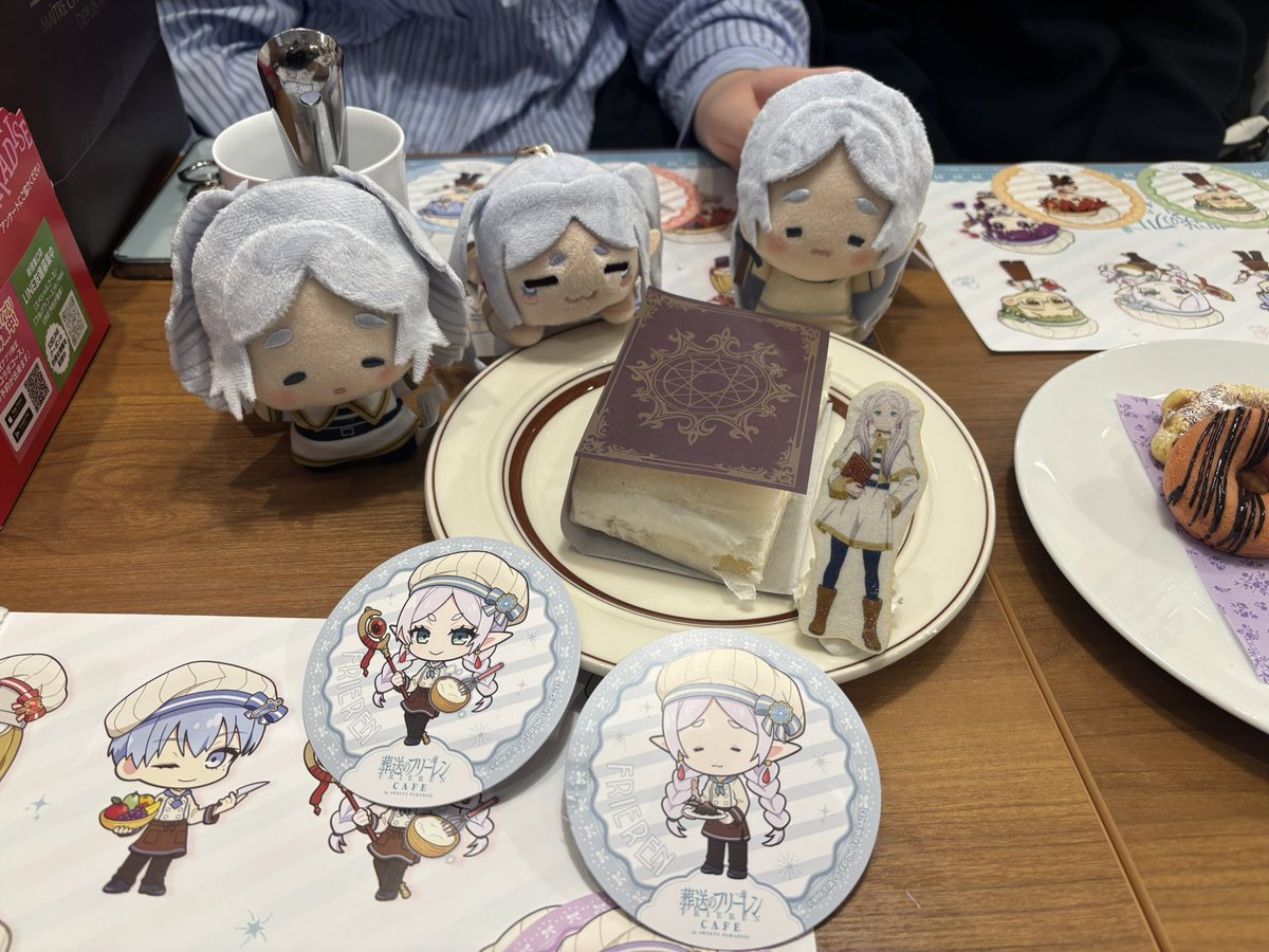 fugancho's tweet photo. フリーレングッズ巡りオフ会お疲れ様でしたー🪄
たまには第5以外のオフ会もいいよね。
クレームゲームに投資した額は考えたくなi...() https://t.co/tYlRdljdgS