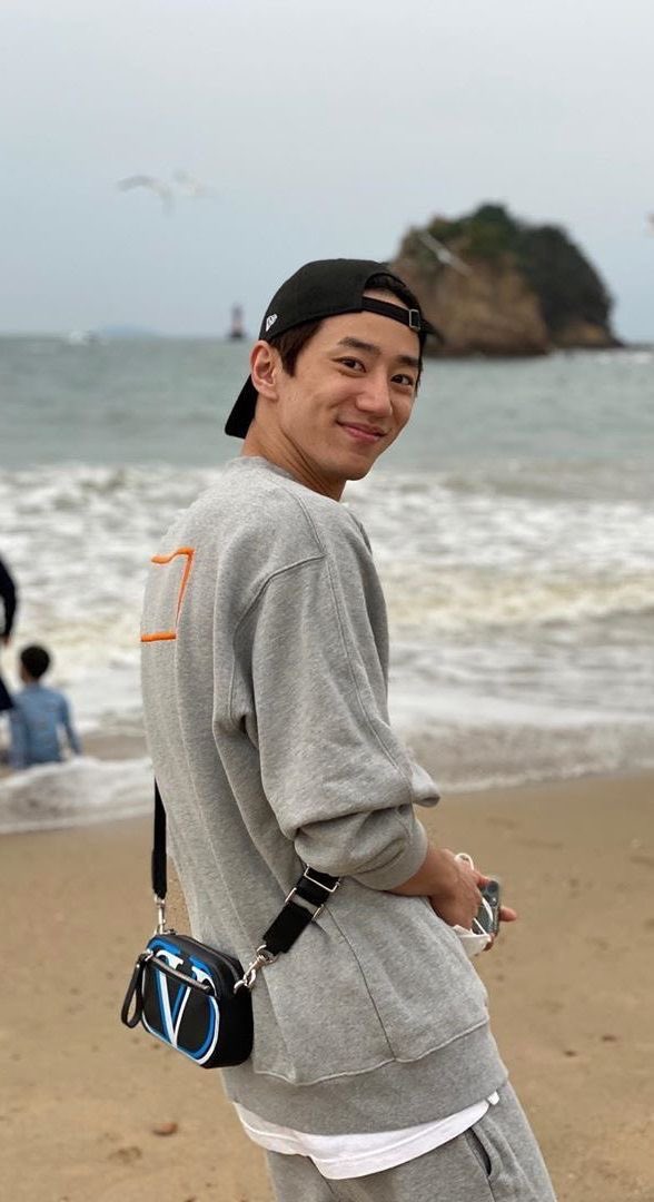 이준영 얼굴 tweet media