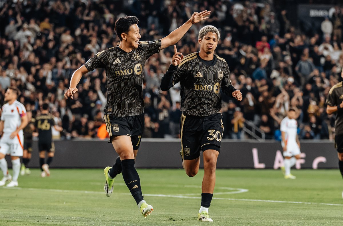 LAFC's tweet photo. Good morning, Los Angeles ☀️ https://t.co/3AFUKXKIr2