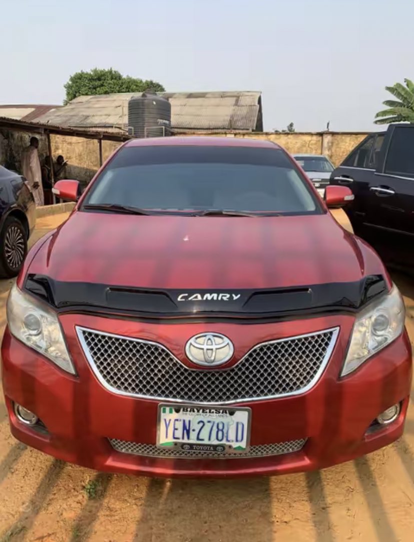 akwaautosng's tweet image. Red Toyota Camry SE muscle 2011(spider)
-chrome mesh grille 
-AC working 
-Direct Belgium 
-Price: N7,600,000
For enquirers call:09131741294/ WhatsApp 0704 576 0442
#akwaautosng #nationalgrid #blowthisup #InternationalWomensDay #FuelPrices #الكويت_الآن #PerthSanta #Newsnigeria
