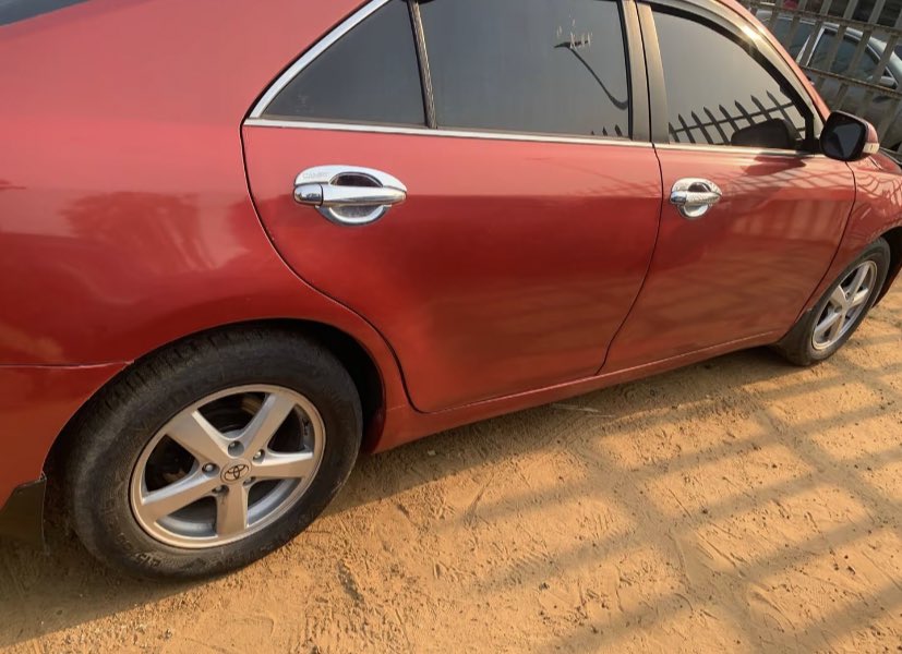 akwaautosng's tweet image. Red Toyota Camry SE muscle 2011(spider)
-chrome mesh grille 
-AC working 
-Direct Belgium 
-Price: N7,600,000
For enquirers call:09131741294/ WhatsApp 0704 576 0442
#akwaautosng #nationalgrid #blowthisup #InternationalWomensDay #FuelPrices #الكويت_الآن #PerthSanta #Newsnigeria