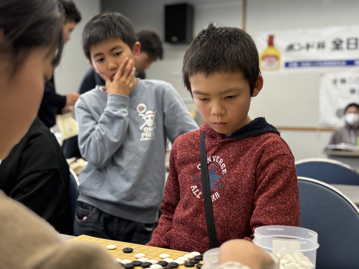 【第29回ボンド杯全日本こども囲碁大会四国大会】

成績　
Bクラス

優　勝　香川　日和
準優勝　中村　健心
第三位　加藤　凪
※敬称略

おめでとうございます🎊㊗️

#囲碁　#ボンド杯　#四国