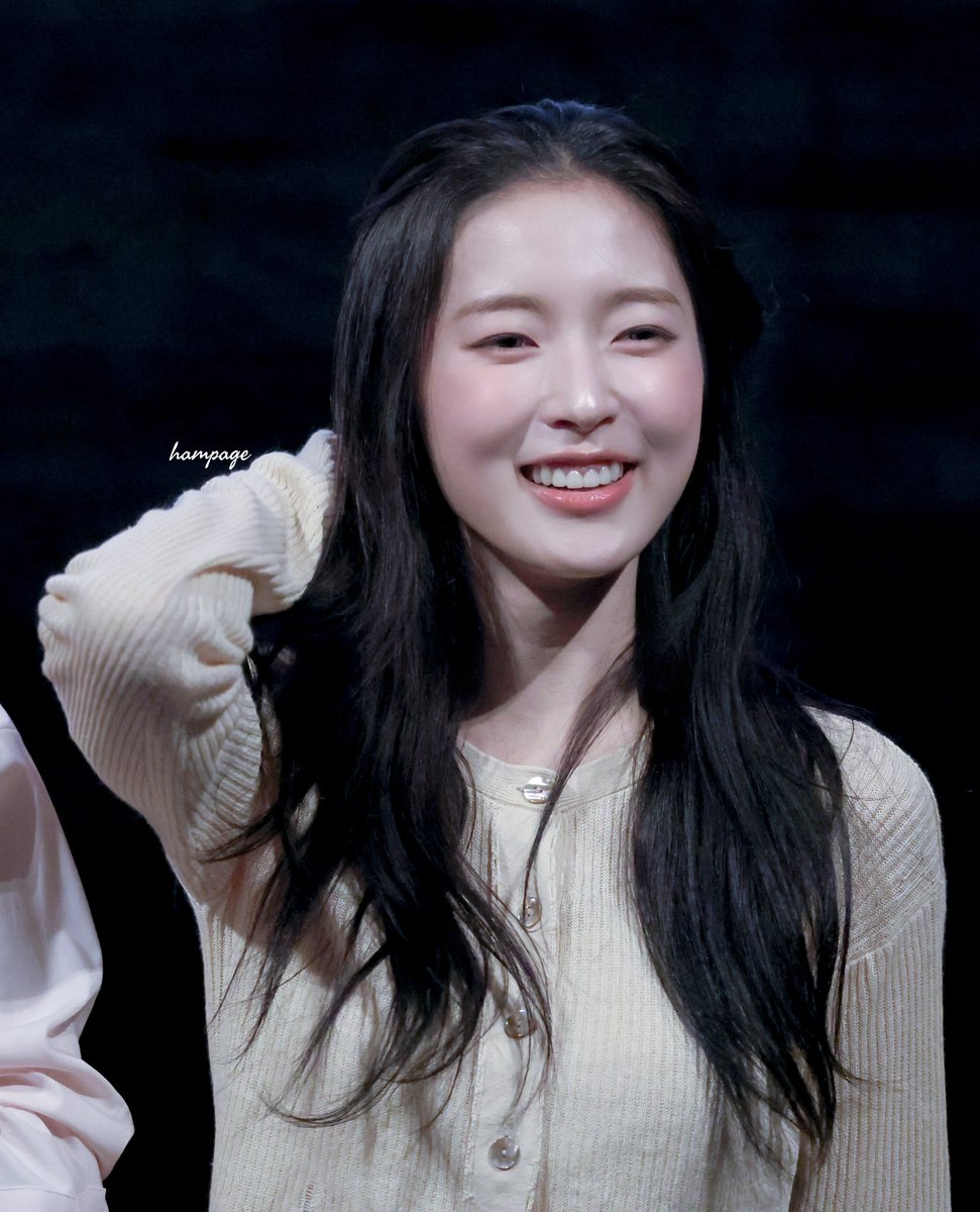 260308 
영화 #매드댄스오피스 무대인사

💁‍♀️

#아린 #오마이걸