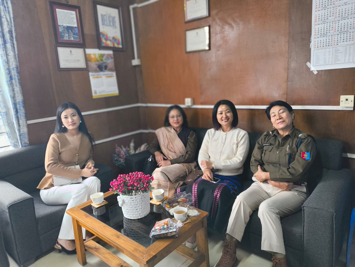 KohimaPolice's tweet image. Honoured to celebrate International Women’s Day at the Women Police Station with the judiciary &amp;amp; legal fraternity. A moment to recognize women’s achievements across society and renew our commitment to gender equality and justice for all. ⚖️
#IWD2024 #GenderEquality