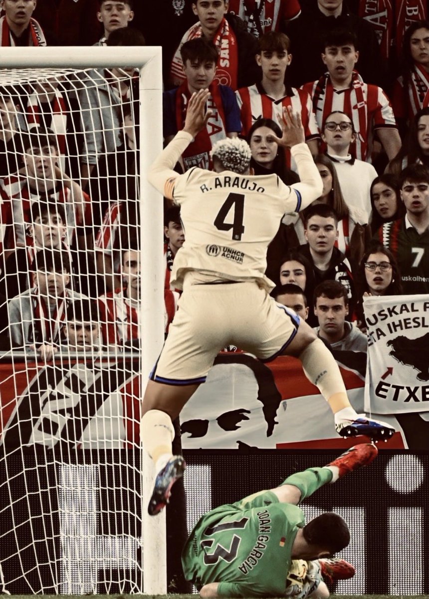 Pain.𝕏 tweet media