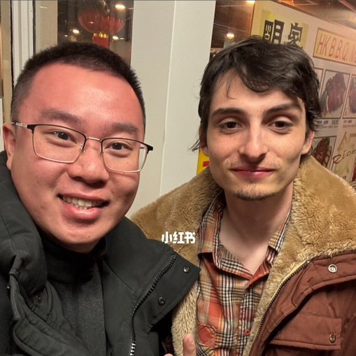 FinnInk02's tweet photo. ๐ FINN WOLFHARD WEEKLY UPDATE
- Finn was spotted in Chinatown, Vancouver with his brother Nick.
๐ธ: Leo Li via Xiaohongshu/Rednote
#FinnUpdate #FinnWolfhard