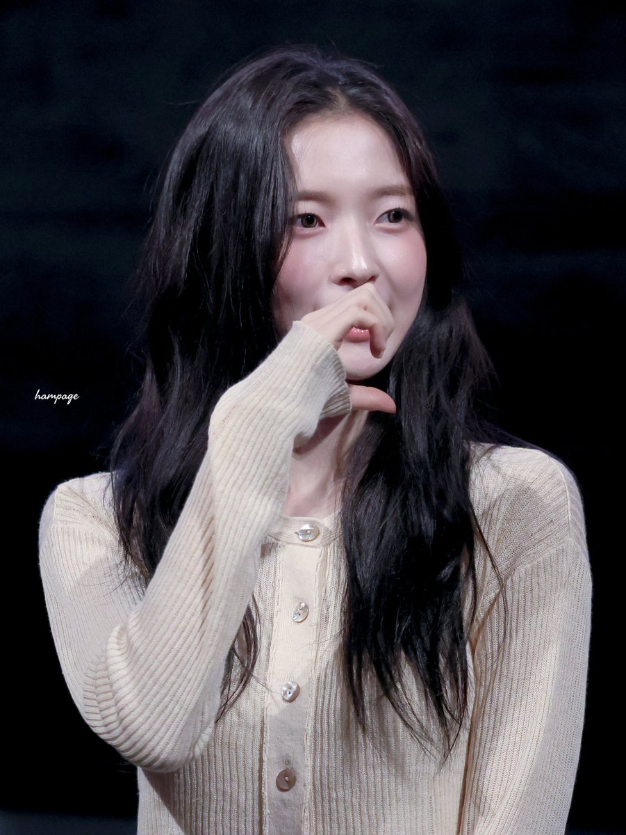 260308 
영화 #매드댄스오피스 무대인사

🫶

#아린 #오마이걸