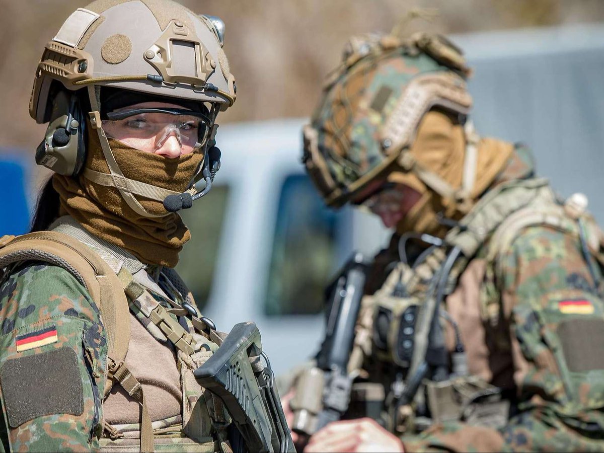 NATO_SOF's tweet image. On International Women's Day, we celebrate the extraordinary women whose courage and dedication strengthen our Alliance every day 💪💙

Together, we stand shoulder to shoulder. 

#InternationalWomensDay #IWD2026 #WeAreNATO

📸 @bundeswehrInfo | Jednostka Wojskowa GROM |