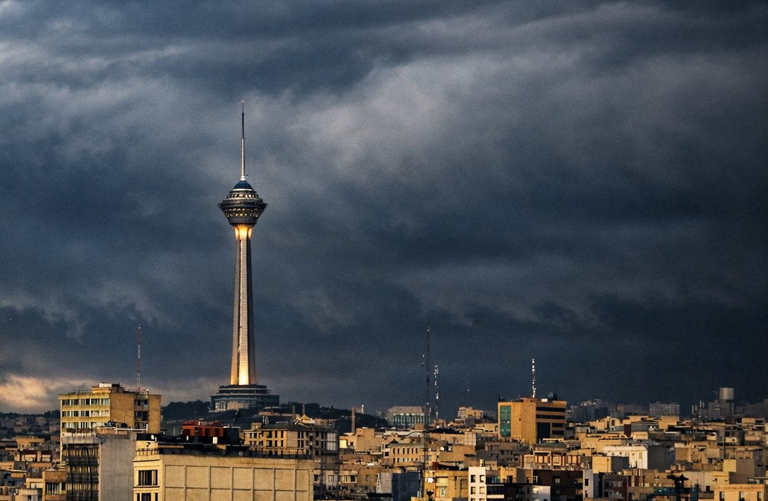 ققنوس tweet media