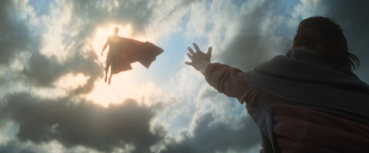 DCLegacy_'s tweet photo. « Le director’s cut de BvS est, je pense, vraiment le film que j’essayais de faire. Objectivement, c’est un meilleur film que celui qui est sorti au cinéma. En tout cas, c’est mon avis. » 

— Zack Snyder https://t.co/YHM0t6JEbx