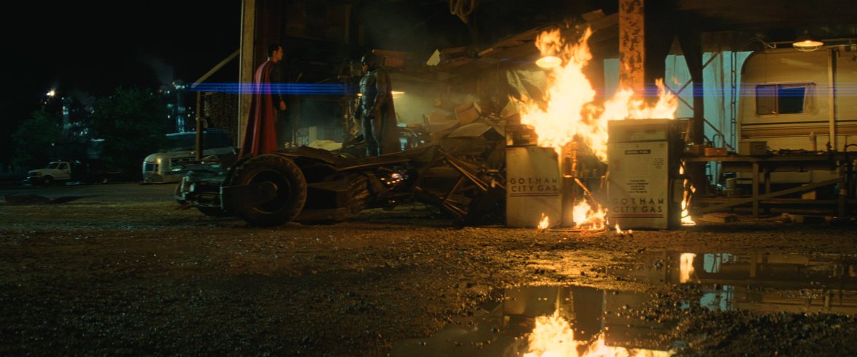 DCLegacy_'s tweet photo. « Le director’s cut de BvS est, je pense, vraiment le film que j’essayais de faire. Objectivement, c’est un meilleur film que celui qui est sorti au cinéma. En tout cas, c’est mon avis. » 

— Zack Snyder https://t.co/YHM0t6JEbx