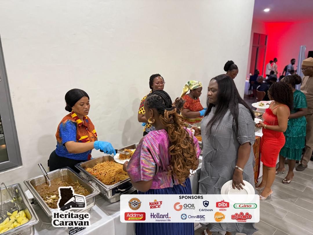 Citi973's tweet image. Where the food is amazing… but the vibes? NEXT LEVEL! 🍽️💃🏾🔥✨

Sponsored by:  @minimieatsomo @GinoGhana @cavemanwatches @GOIL_Official @PeevaBeverages @NanasRice @ghanatourismGTA @HollardGhana Add Me groundnut paste, Didi Shito

#Day7 #HeritageCaravan #HeritageCaravanAt10