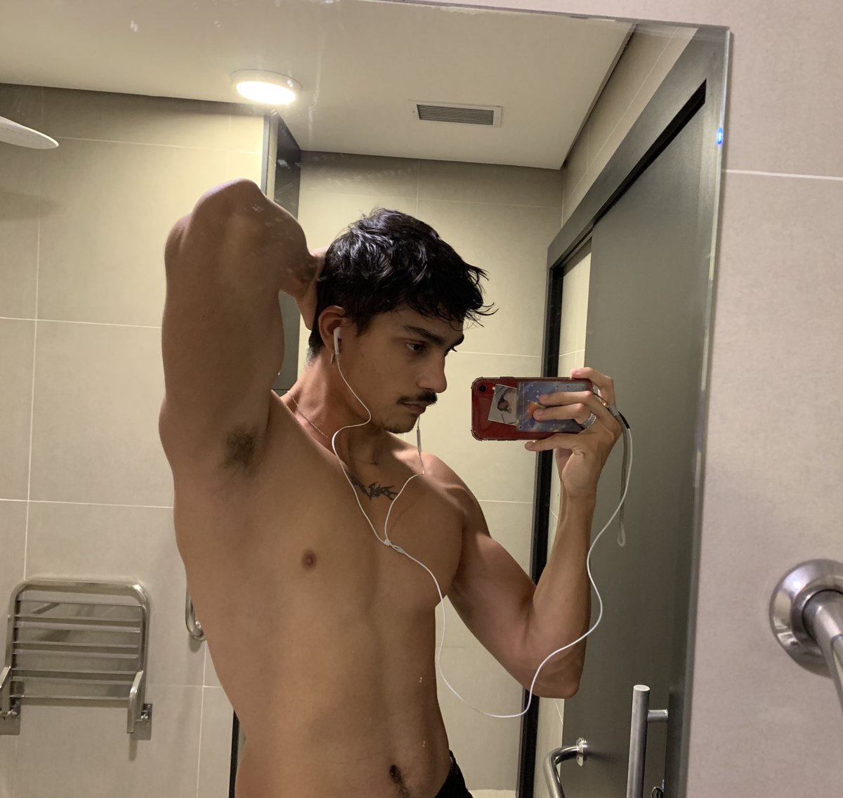 𝖉𝖚𝖉𝖚 LV.999 ✭ tweet media