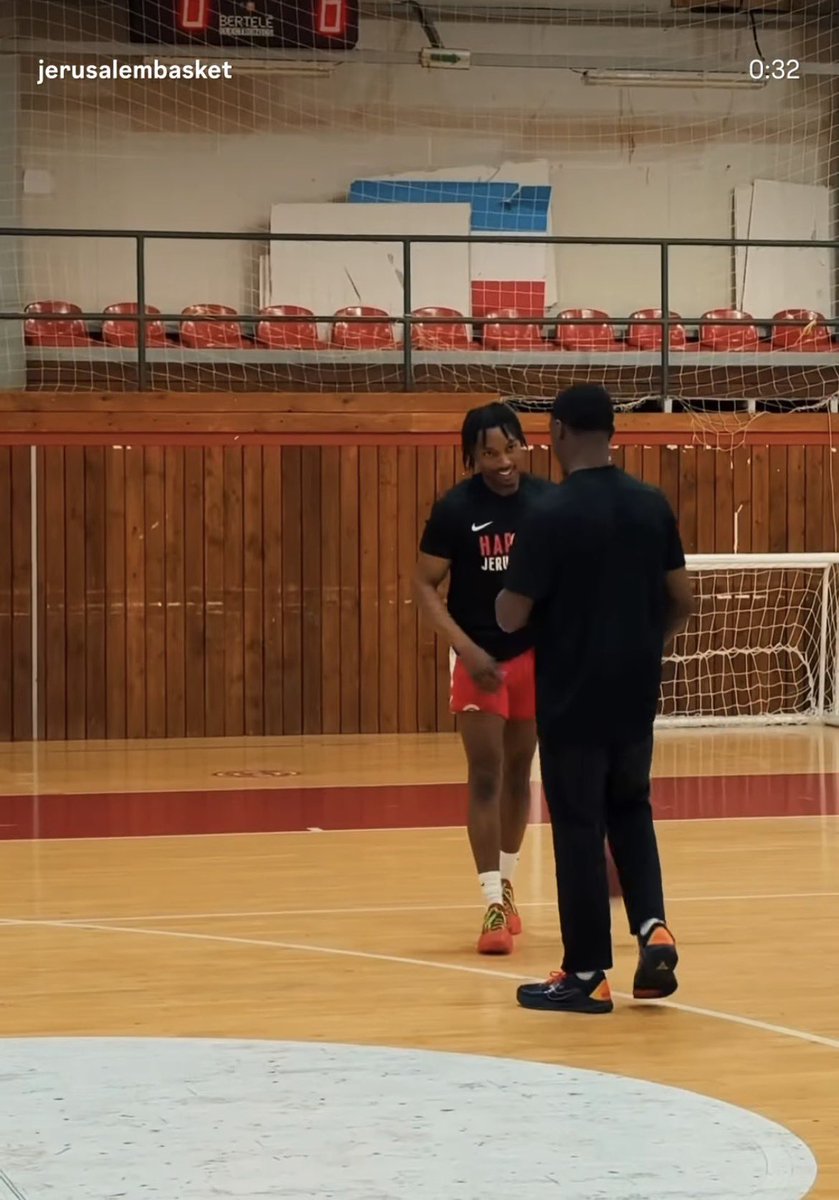 Tzion Gidoni tweet media