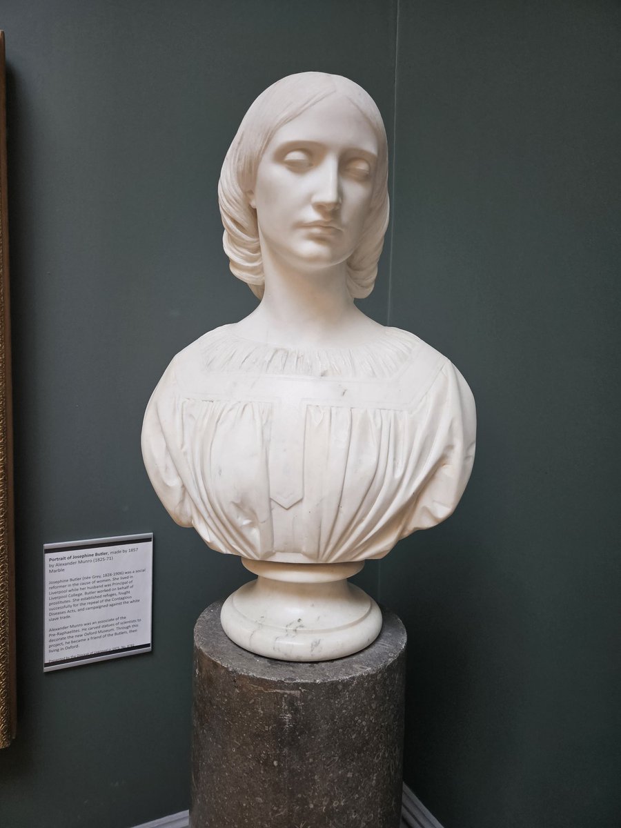 NW Tour Guide tweet media