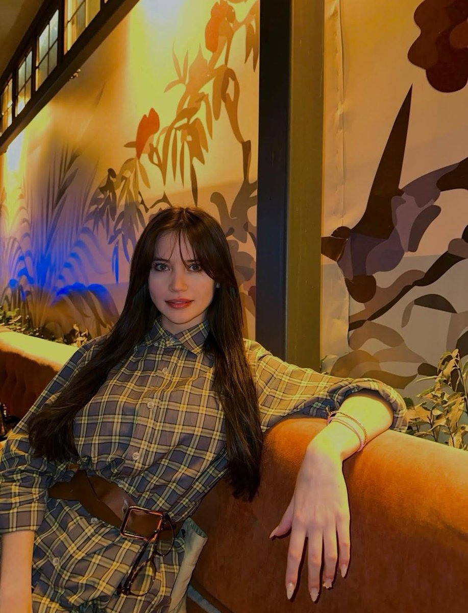 Çiçeğimiz maşallah sana 🧿🤎

#YağmurYüksel