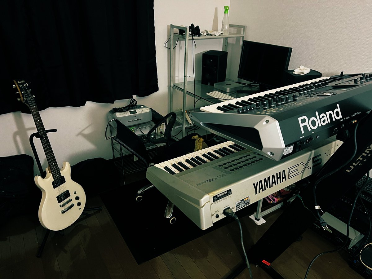 Soundcreater12's tweet photo. 引越しから時間かかったけどようやく曲作れる状況になりました
#YAMAHA #Roland https://t.co/srGgQNQGAP