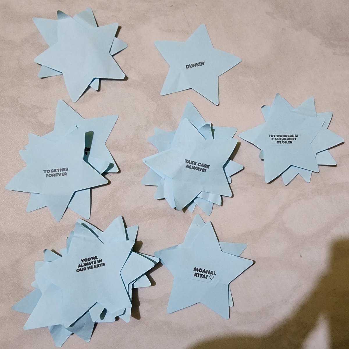 maicabities's tweet photo. The star confetti 🥹 MOAHAL KITA ❤️
#DunkinPH_WondersAt553 https://t.co/k559pf3Yv0