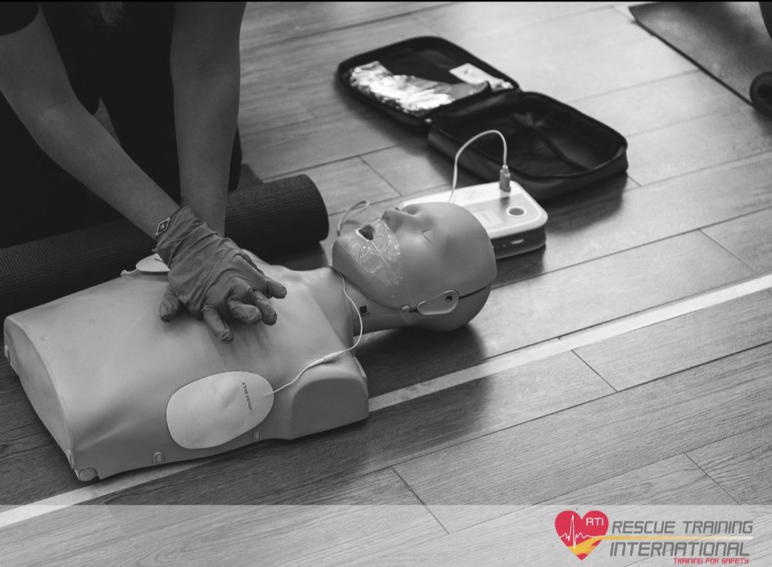 RTIFirstAid's tweet photo. Έκανες τη θεωρία πρώτων Βοηθειών; Ώρα για Πρακτική Άσκηση😃 - https://t.co/pktZ3E9vuf https://t.co/GosS8ytFcv