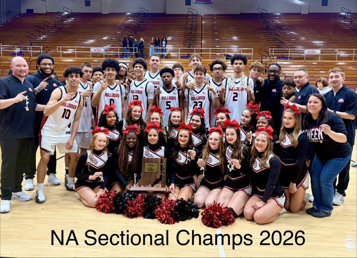 TimWashington33's tweet photo. @noahgwashington @MegWashington33 
Sectional Champs! https://t.co/XrpQIGUUUp