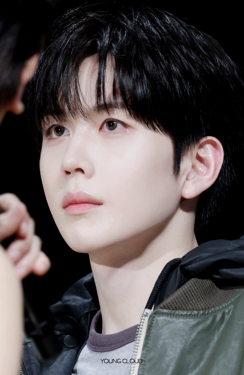 YOUNGCLOUD_J's tweet photo. 🤍🖤

#BAE173 #BAE173영서 #유영서 #YUYOUNGSEO #영클라우드 https://t.co/Nt177J9NRw