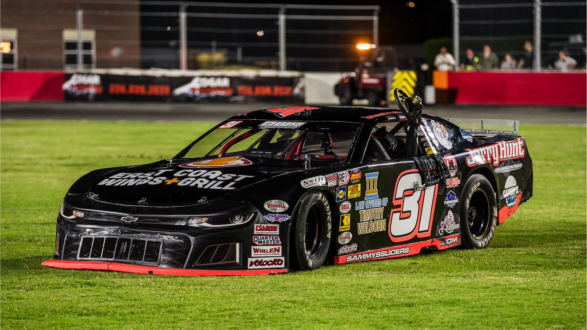 Bowman Gray Stadium tweet media