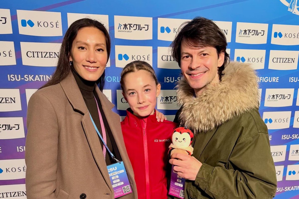 teamchampery's tweet photo. More photos, including a pre-banquet pic with Jiyu Hu (Stéphane choreographed her short program). https://t.co/MYQoX2E0eQ