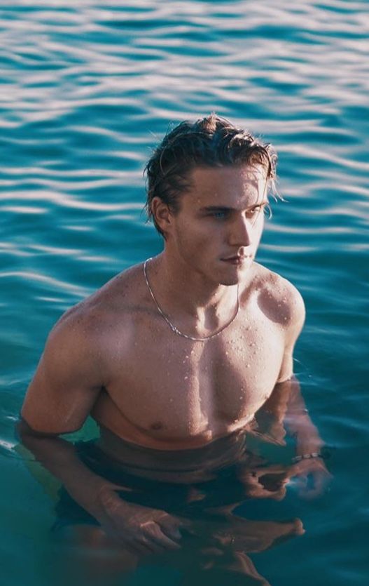 𝙄𝙖𝙣 𝙇.𝙈. tweet media