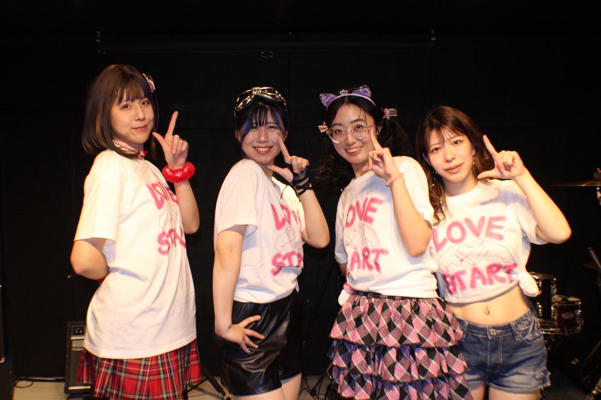 【公式】LOVE♡START→ tweet media