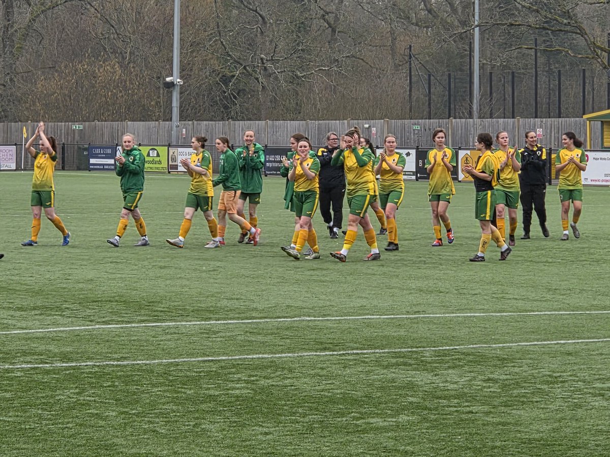 Lardy Army tweet media