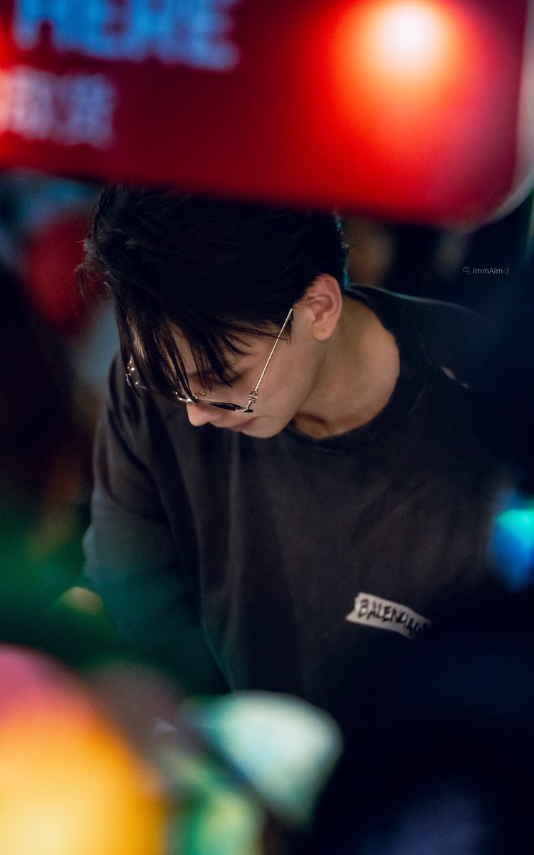 ImmAim0208's tweet photo. [08/03/2026]

เฮียพิทโหมดจริงจังโคตรเท่เลยคั้บบ
ใจผ้มม ~ 🫠🫠✨✨

BAAC OPEN HOUSE x DAOU

#ธกสเปิดบ้านฝากสลากกับต้าห์อู๋ 
#ต้าห์อู๋ #DAOU #oueiija https://t.co/VT3h2orMwm
