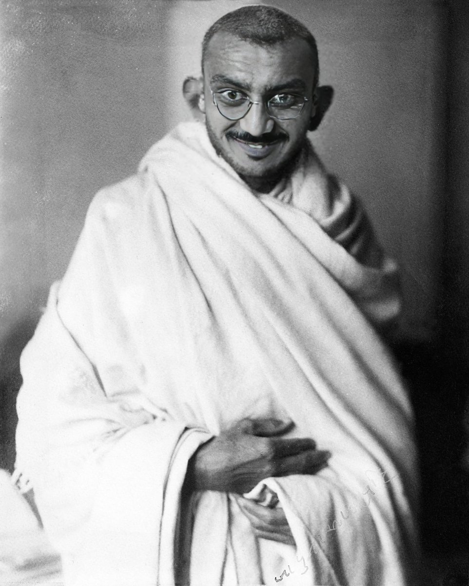 IamRavipm's tweet photo. @mufaddal_vohra Bapu keeping all the goras out of India https://t.co/bV14WjdRAA