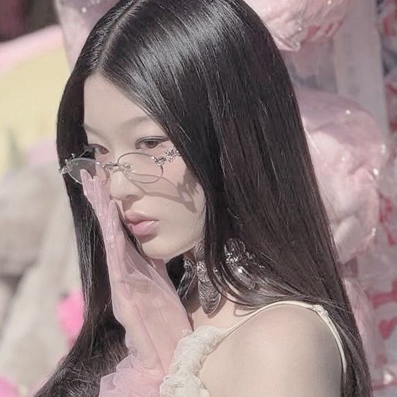 Kayla...★⋆˙ ENHYPEN IS 7 tweet media