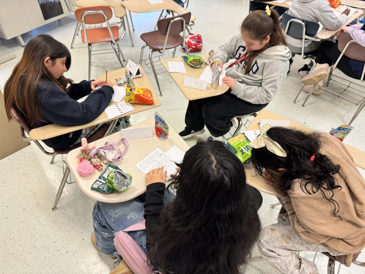 Hyun Yoo tweet media