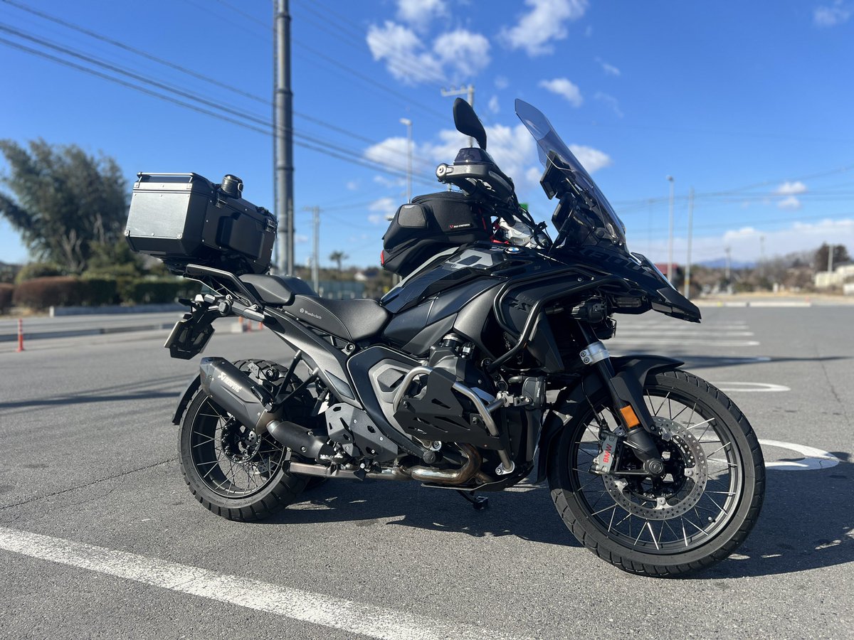 tochigibb's tweet photo. 久々に乗った #r1300gs  
めちゃくちゃ戸惑った
早いサラブレッドにしがみついてる感覚
知らんけど😅
#ラーメンショップ牛久結束店 
から涸沼でしじみ
大洗の #味の店たかはし で #みつだんご 買って帰って来ました。 https://t.co/mSAbQvlDPK