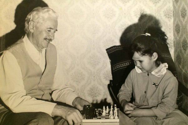 Dina Belenkaya tweet media