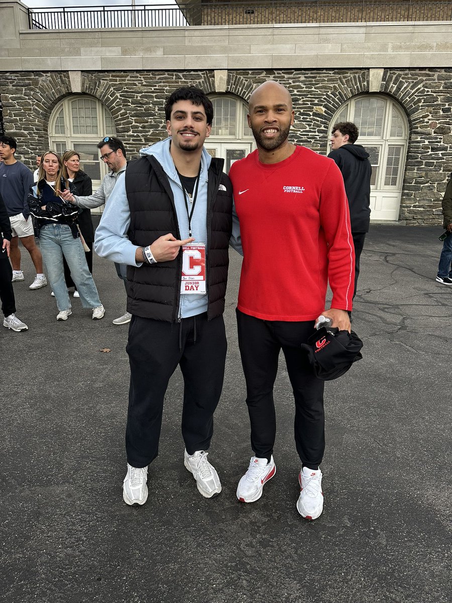 Ben Ironi 6’2 215 LB/RB tweet media