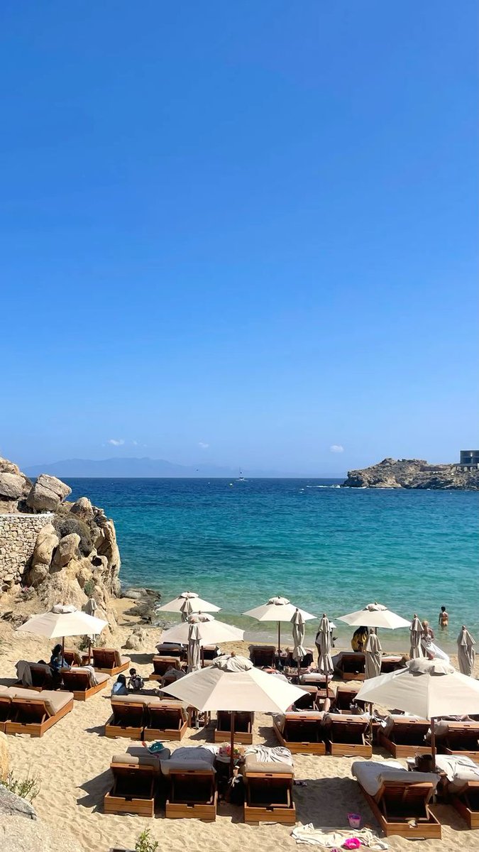 echoesofworld's tweet photo. Mykonos, Greece https://t.co/6EWnDFXwuW
