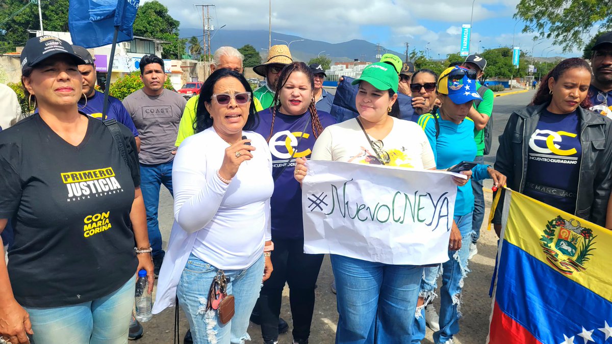 ¡Mujeres que luchan, mujeres que resisten!🇻🇪 

​Desde la Seccional Nueva Esparta de Acción Democrática en Resistencia, acompañamos con orgullo a la Plataforma Unitaria en un emotivo "Pancartazo" en conmemoración del #DiaInternacionalDeLaMujer.