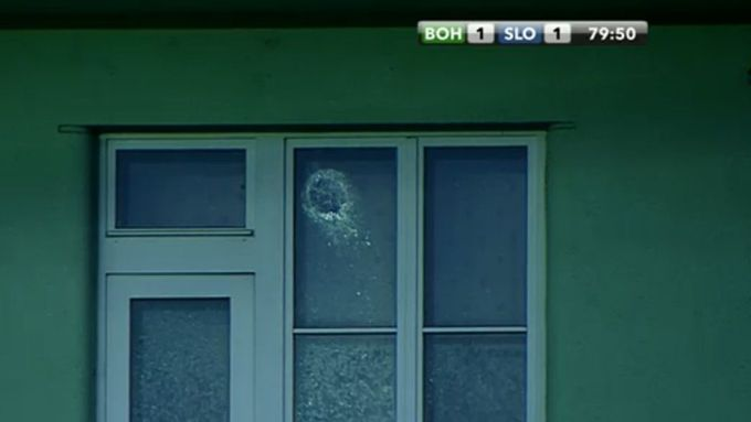 tomascipy's tweet photo. @wlochu_6 13 lat temu szyba nie wytrzymała. Ten sam stadion😂 https://t.co/Ohzzojo42w