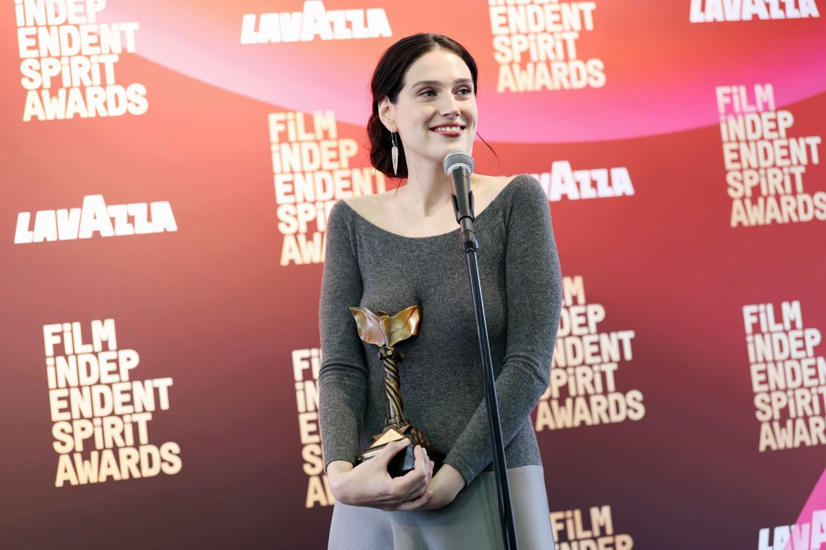 filmindependent's tweet image. Let’s hear it for the women on International Women’s Day. 🎤 #SpiritAwards #FilmIndependent

📸: Kevin Winter (1, 4), Amy Sussman (2), Monica Schipper (3)/@GettyVIP