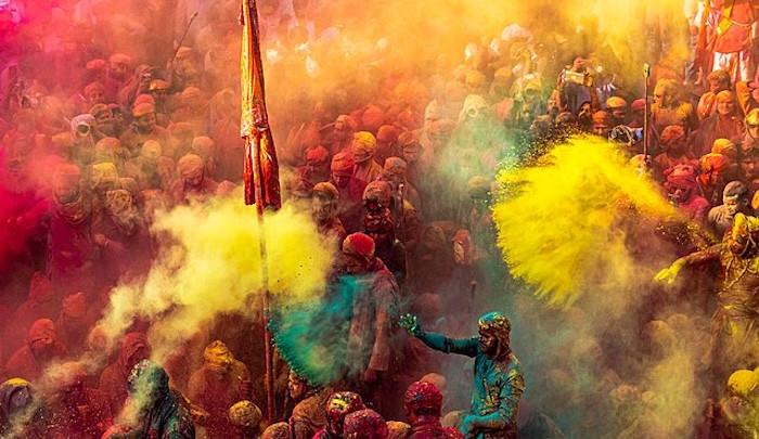 Holi in India: Muslims Kill Hindu After a Child Mistakenly Splashes Color on Muslim Woman, Attacks in UK Also -  jihadwatch.org/2026/03/holi-i…